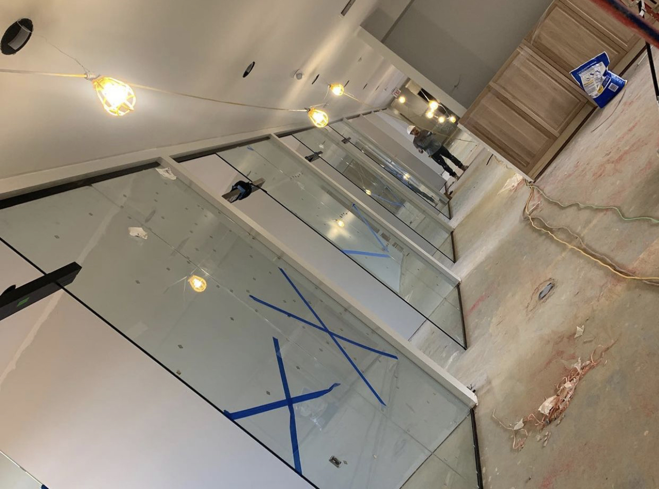 Frameless Glass Partitions